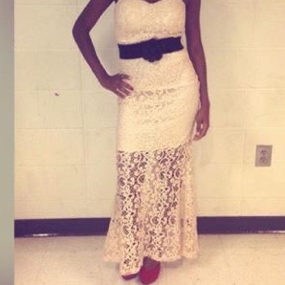 Cute Beige Party dress - Picture 1 of 2
